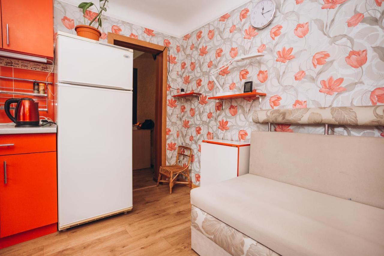 Flat In The Center Of The
